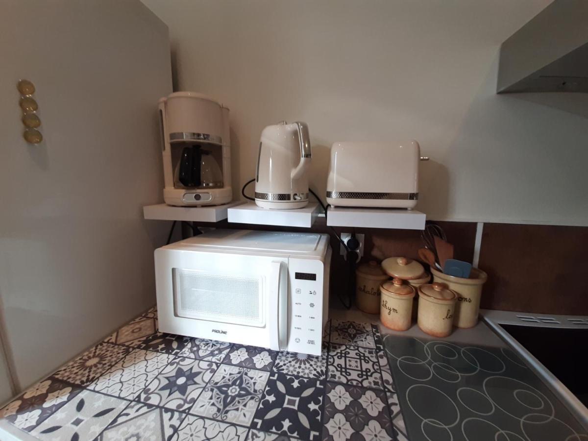 Le Plain Pied Sur Place Le Mêle-sur-Sarthe Eksteriør billede